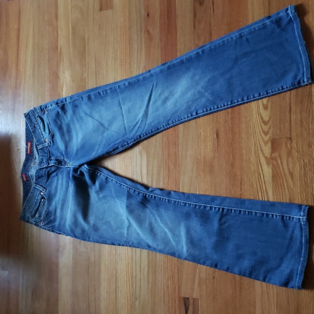 Express Stella bootleg medium wash size 8R Jeans